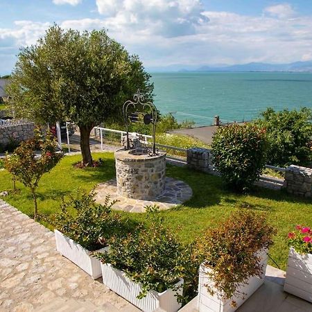 Vintage House With Stunning View Of Shkodra Lake Villa Exterior foto