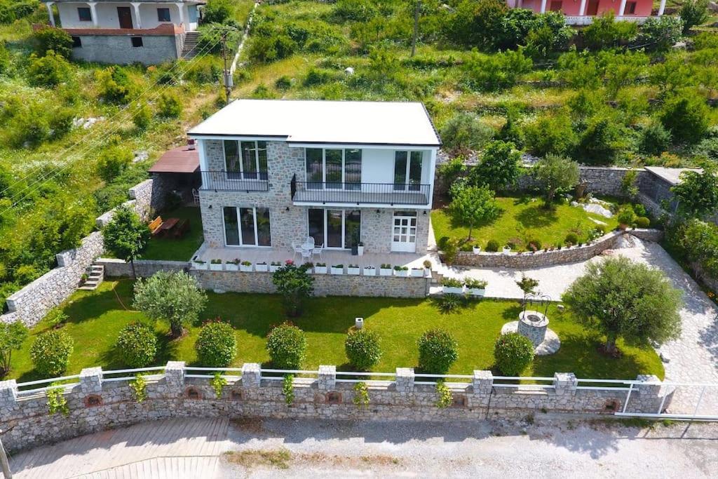 Vintage House With Stunning View Of Shkodra Lake Villa Exterior foto